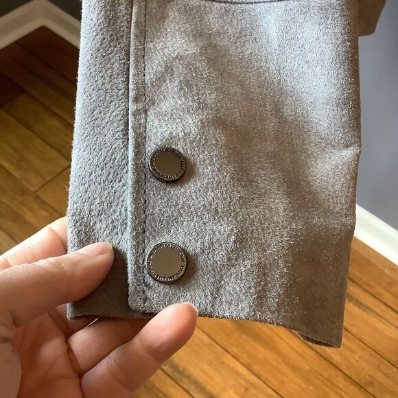 Isaac Mizrahi Gray Suede Leather Jacket 🧥 🩶❤️🩶 - Picture 5 of 9